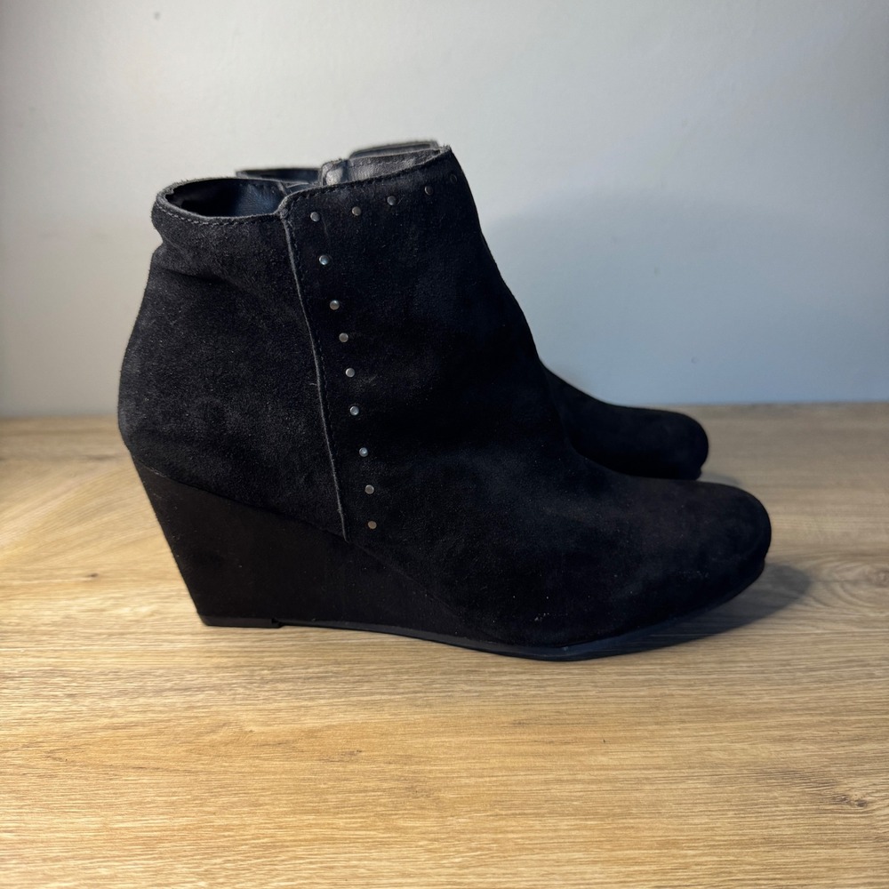 Sporto Studio Black Suede Studded Wedge Ankle Booties‎ 8.5W Chic Zip Boho Goth